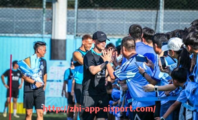 爱体育app-世俱杯特殊比赛情形下裁判协商机制与临场弹性方案